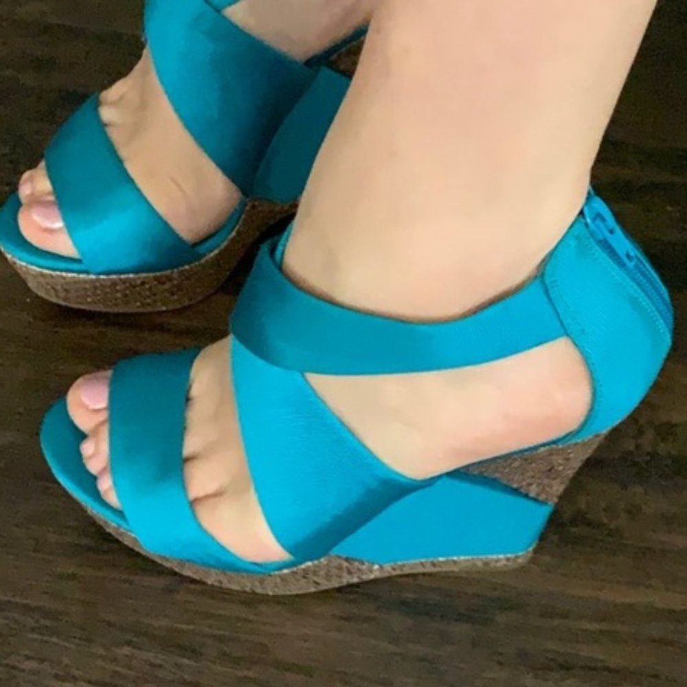 BCBG Paris - Turquoise Peep-toe Wedges, Size 7